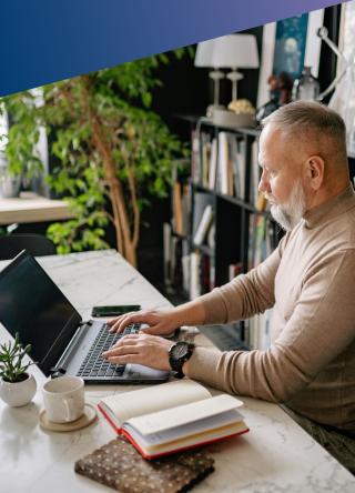 A senior Subject Matter Expert (SME) conducting a deep-dive platform analysis, representing Deerfoot’s focus on sourcing niche technical talent for enterprise ecosystem mastery.